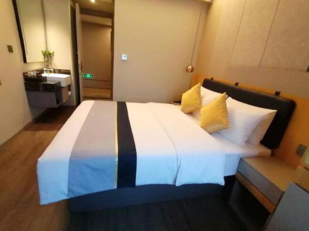 Home Inn Kunming Baita Road Kültér fotó